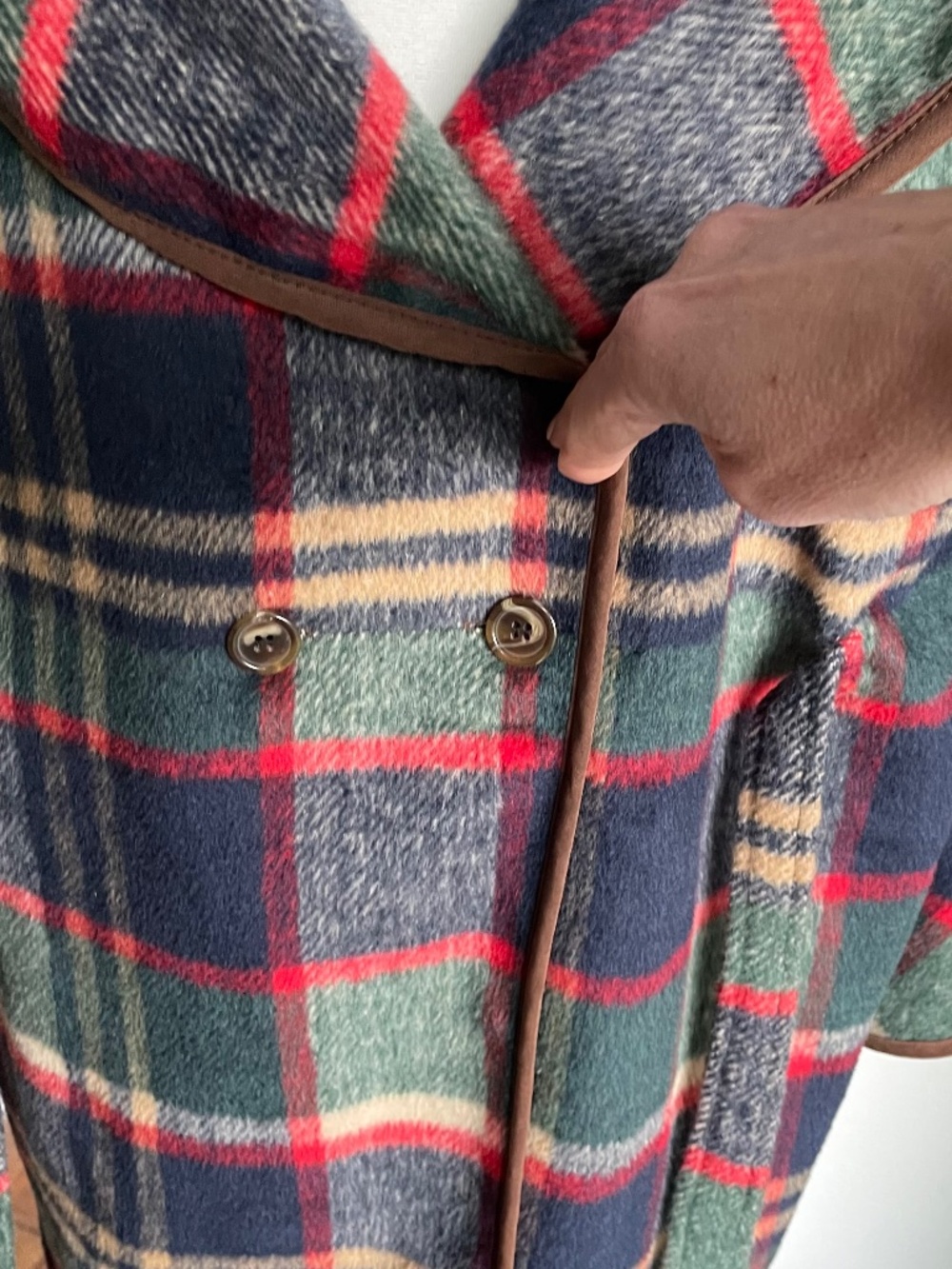 ETWO Luxury Tartan Plaid Cape Poncho Coat with Faux Fur Collar O/S - Picture 10 of 12